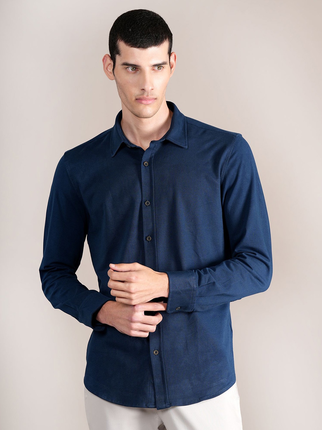 

Cantabil Men Spread Collar Solid Cotton Casual Shirt, Navy blue