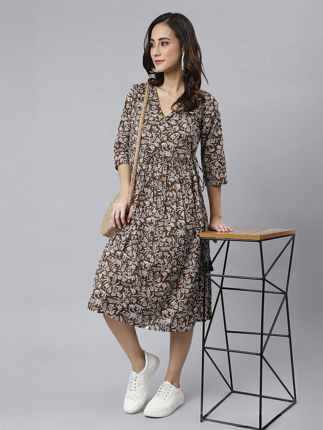 

Janasya Women Pure Cotton Floral Printed Angrakha Dress, Brown
