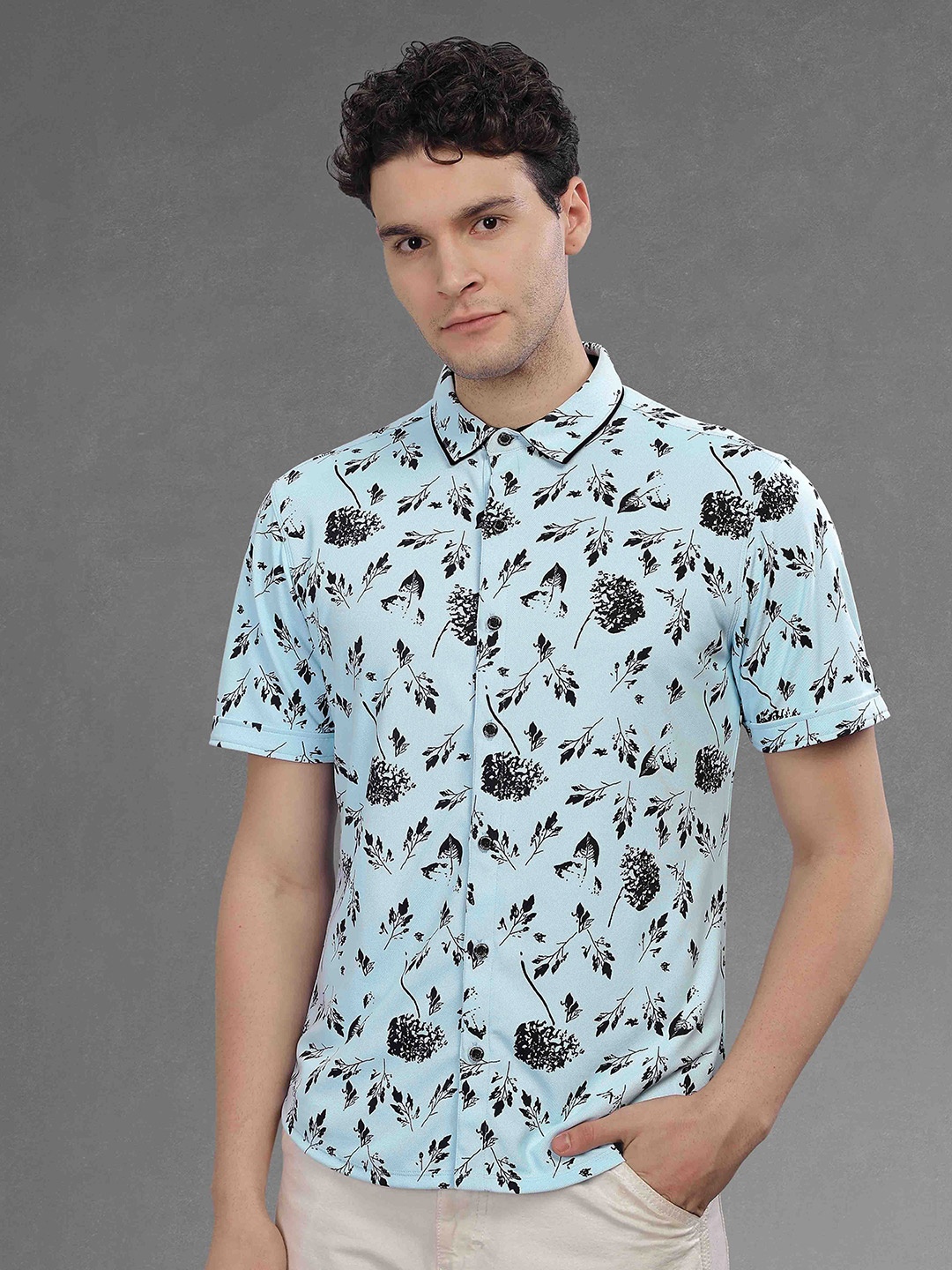 

STELLERS Men Comfort Spread Collar Floral Printed Casual Shirt, Blue