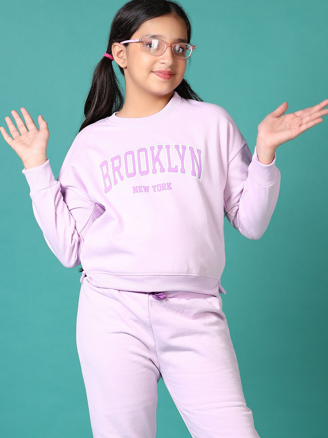 

V-Mart Girls Printed Long Sleeves Sweatshirt With Joggers, Purple