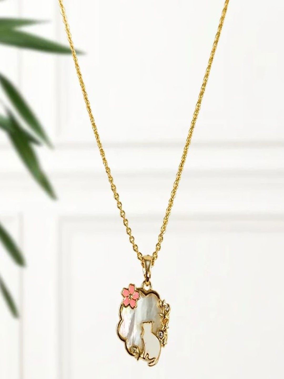 

BDIVA Gold Plated Cat Design Pendant With Chain