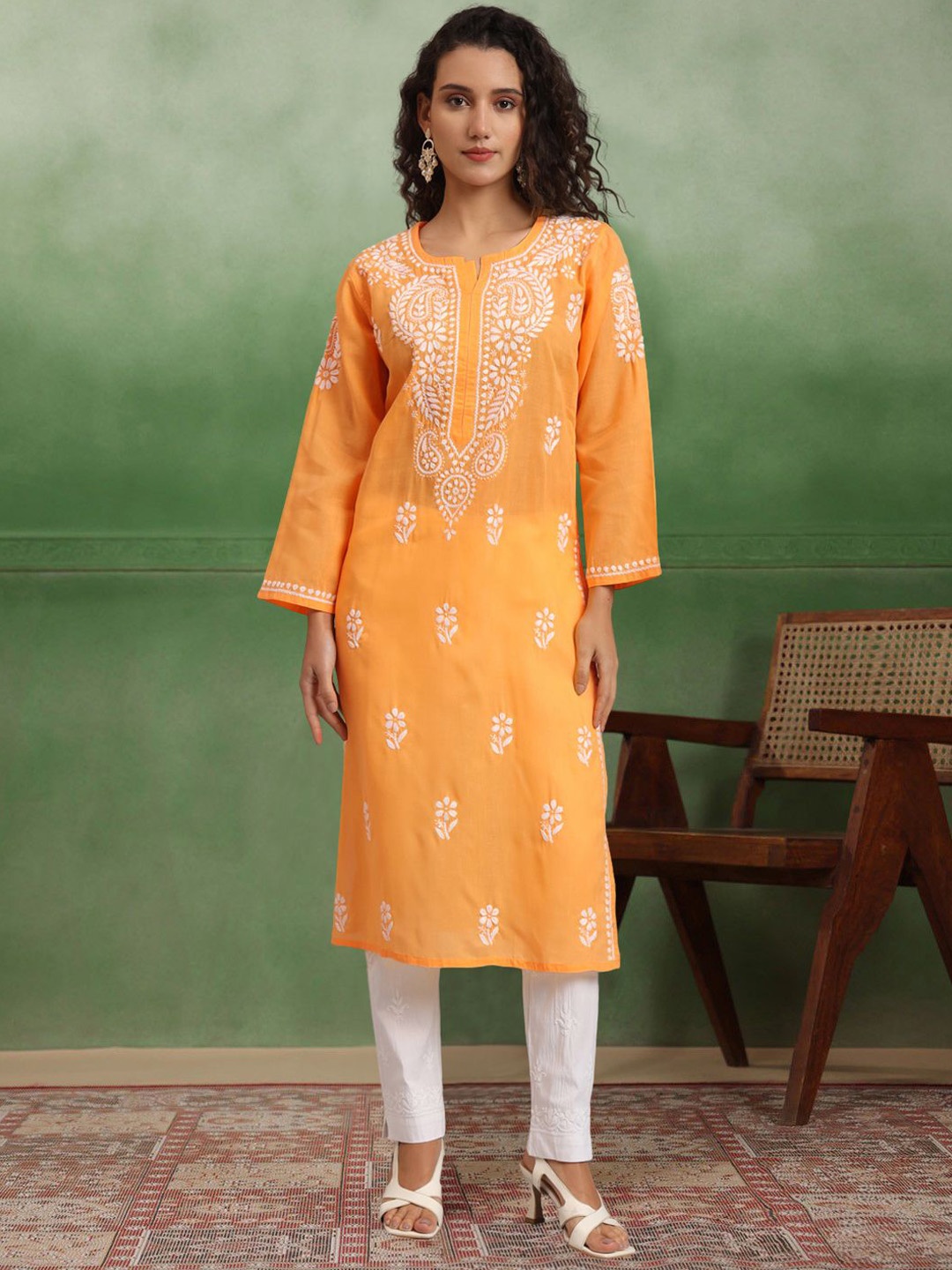 

PARAMOUNT CHIKAN Paisley Embroidered Chikankari Cotton Straight Kurta, Yellow