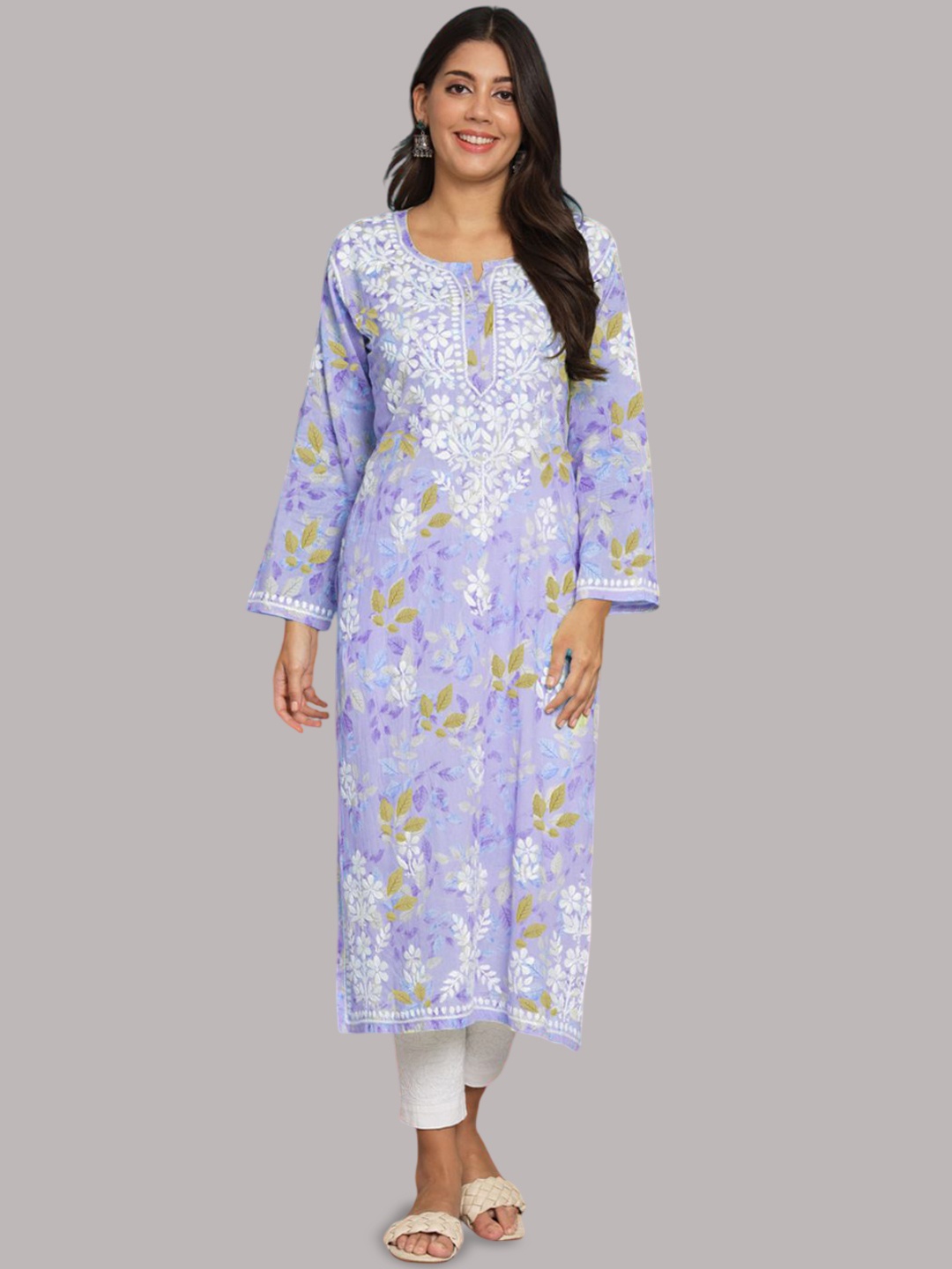 

PARAMOUNT CHIKAN Floral Embroidered Chikankari Mulmul Straight Kurta, Mauve