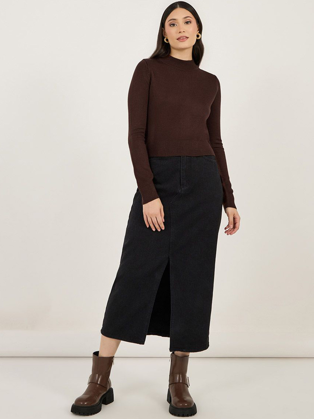 

Styli Women High Neck Fitted Sweater, Brown