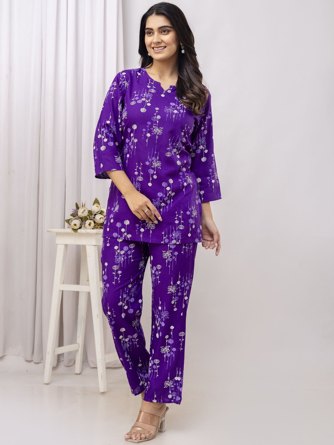 

Veshviti Floral Printed Round Neck Three-Quarter Sleeves Top With Trouser, Purple