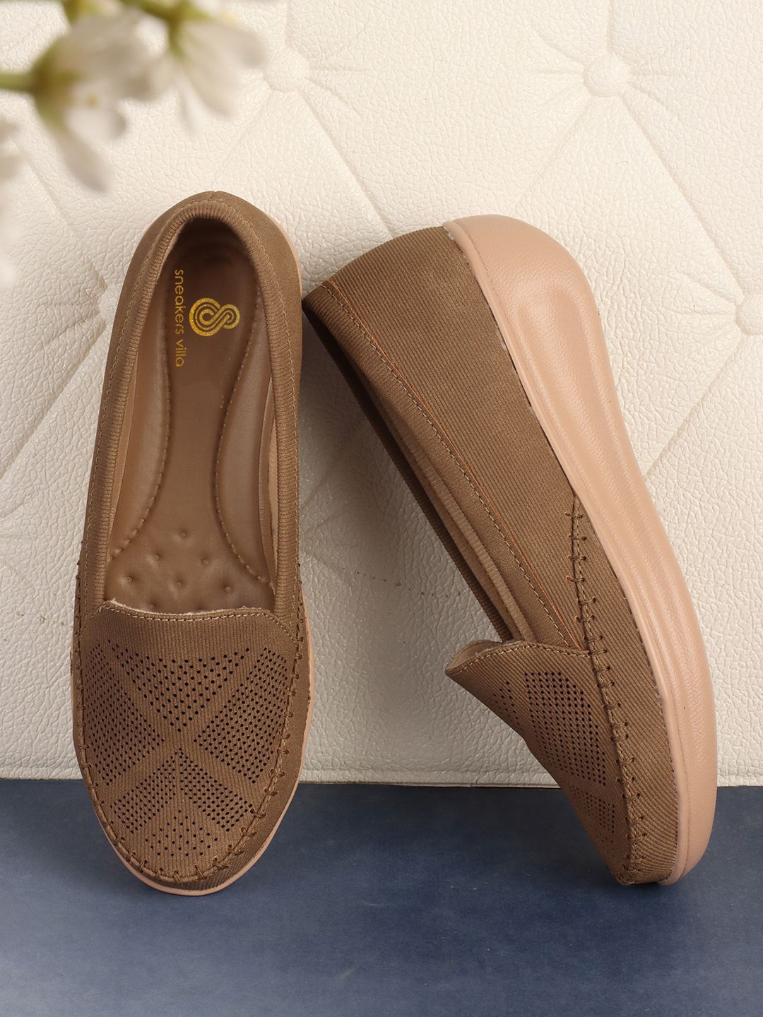 

sneakers villa Women Woven Design Loafers, Brown