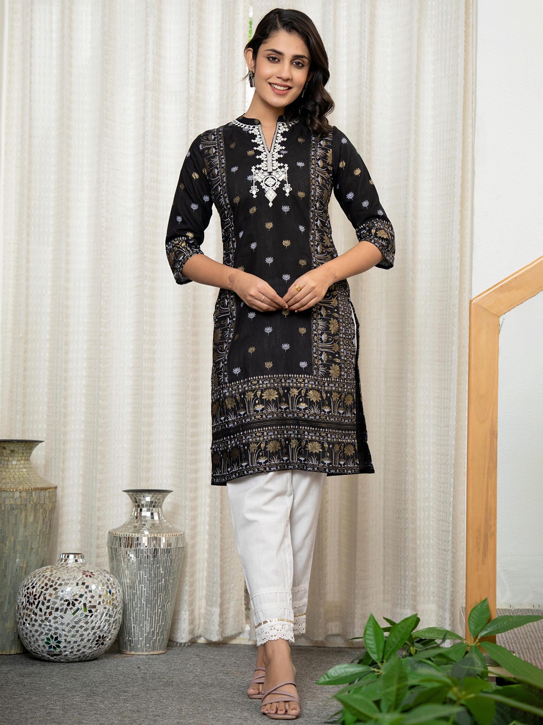 

Juniper Floral Woven Design Mirror Work Liva Straight Kurta, Black