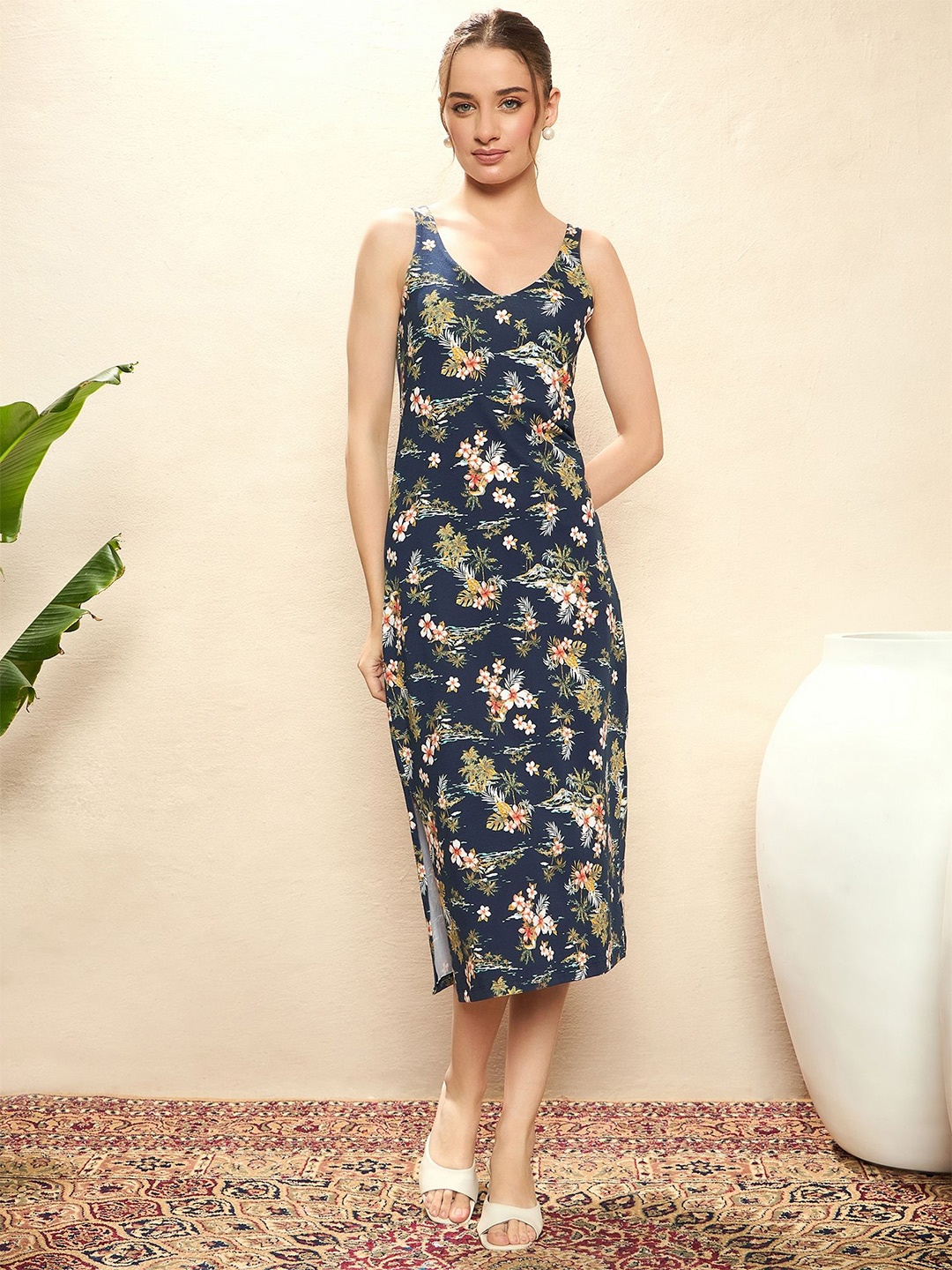 

STYLECAST X KASSUALLY Women Floral Printed Side Slit Midi Dress, Navy blue