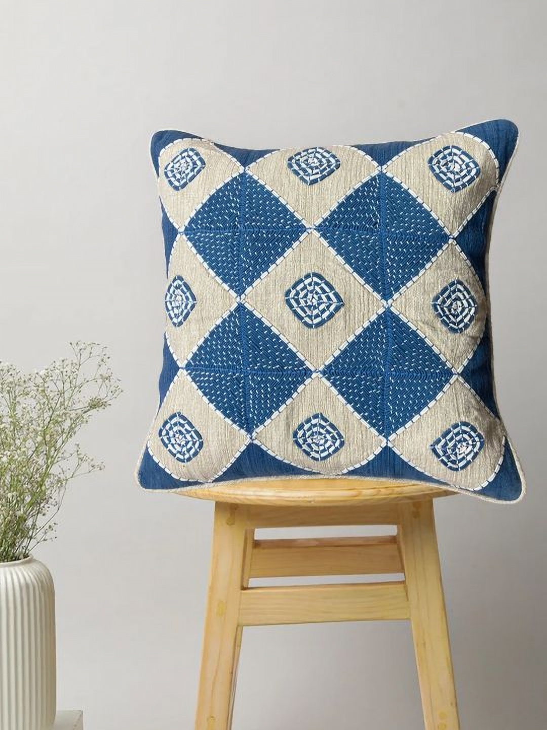 

SAJAVAT Beige & Blue Geometric Pure Cotton Square Cushion Covers