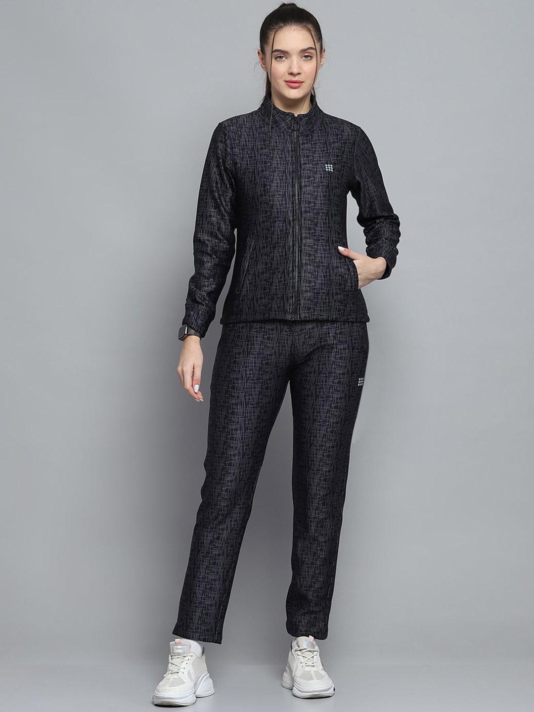 

rock.it Women Printed Mid-Rise Tracksuit, Black