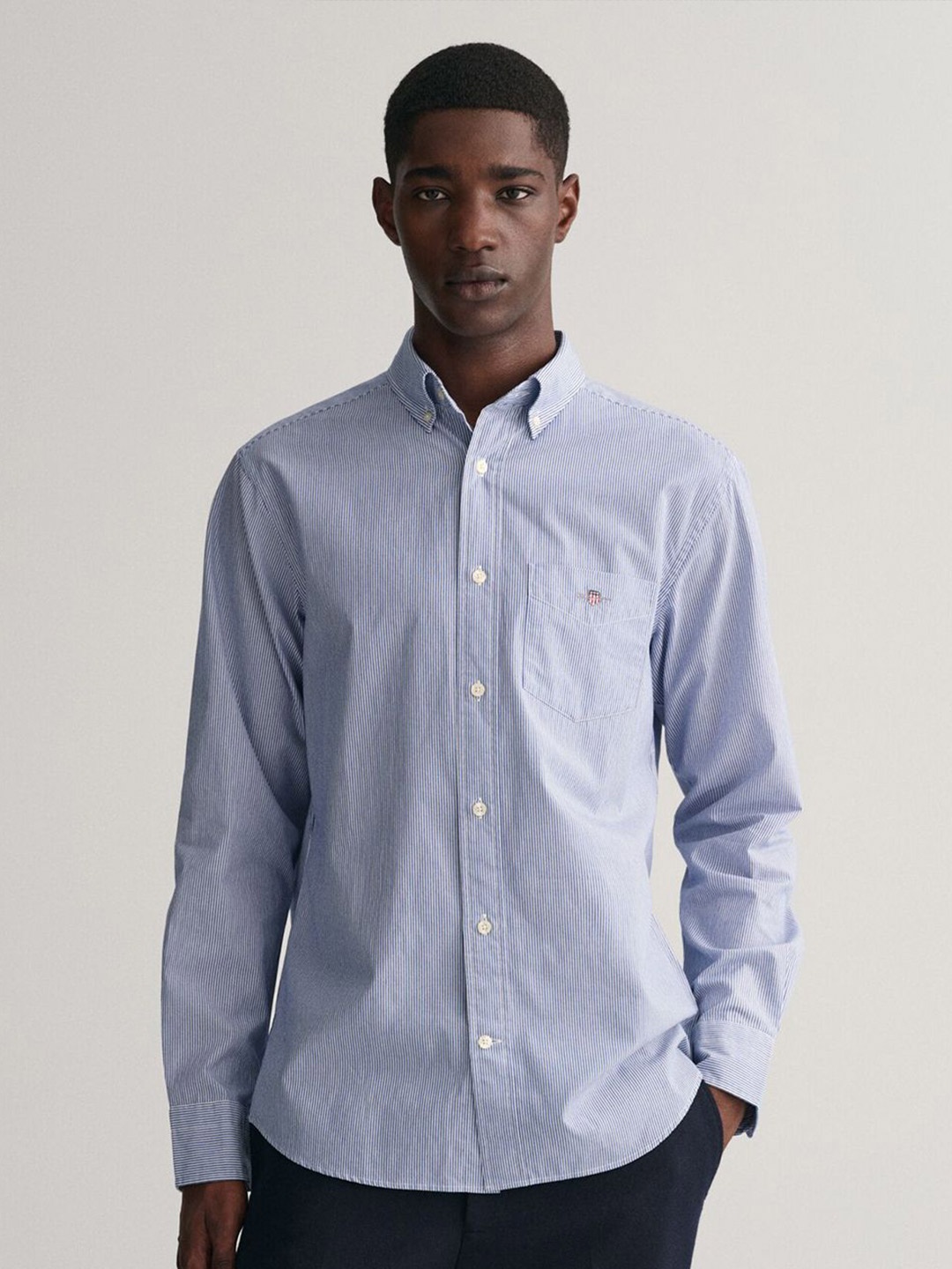 

GANT Men Button-Down Pinstripes Classic Poplin Shirt, Blue