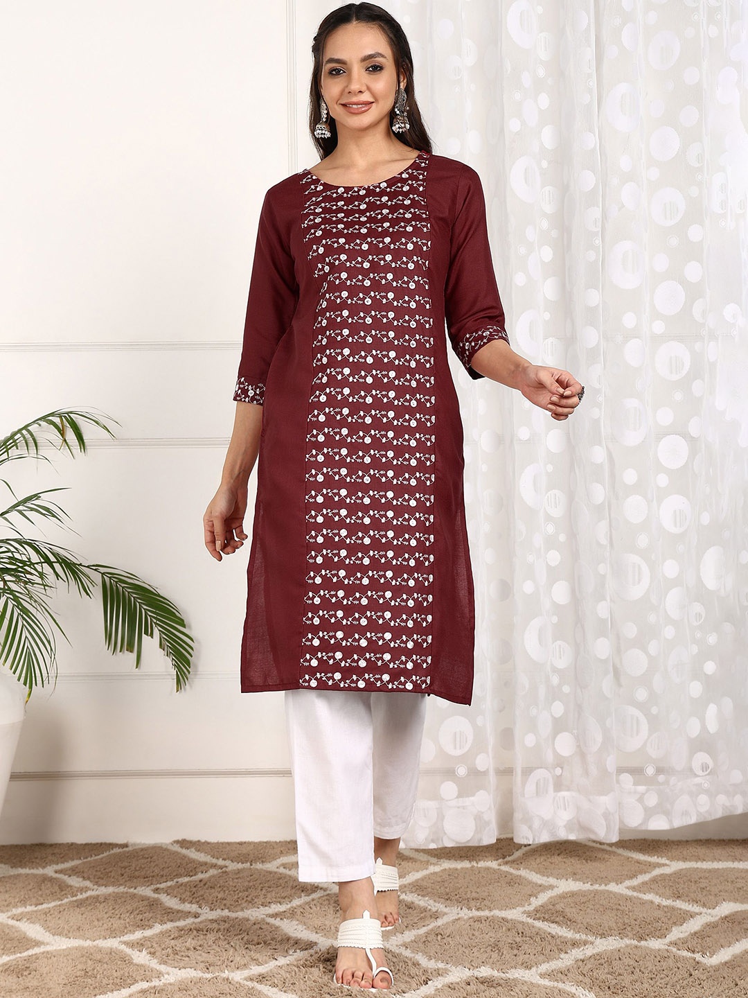 

KALINI Floral Embroidered Cotton Straight Kurta, Maroon