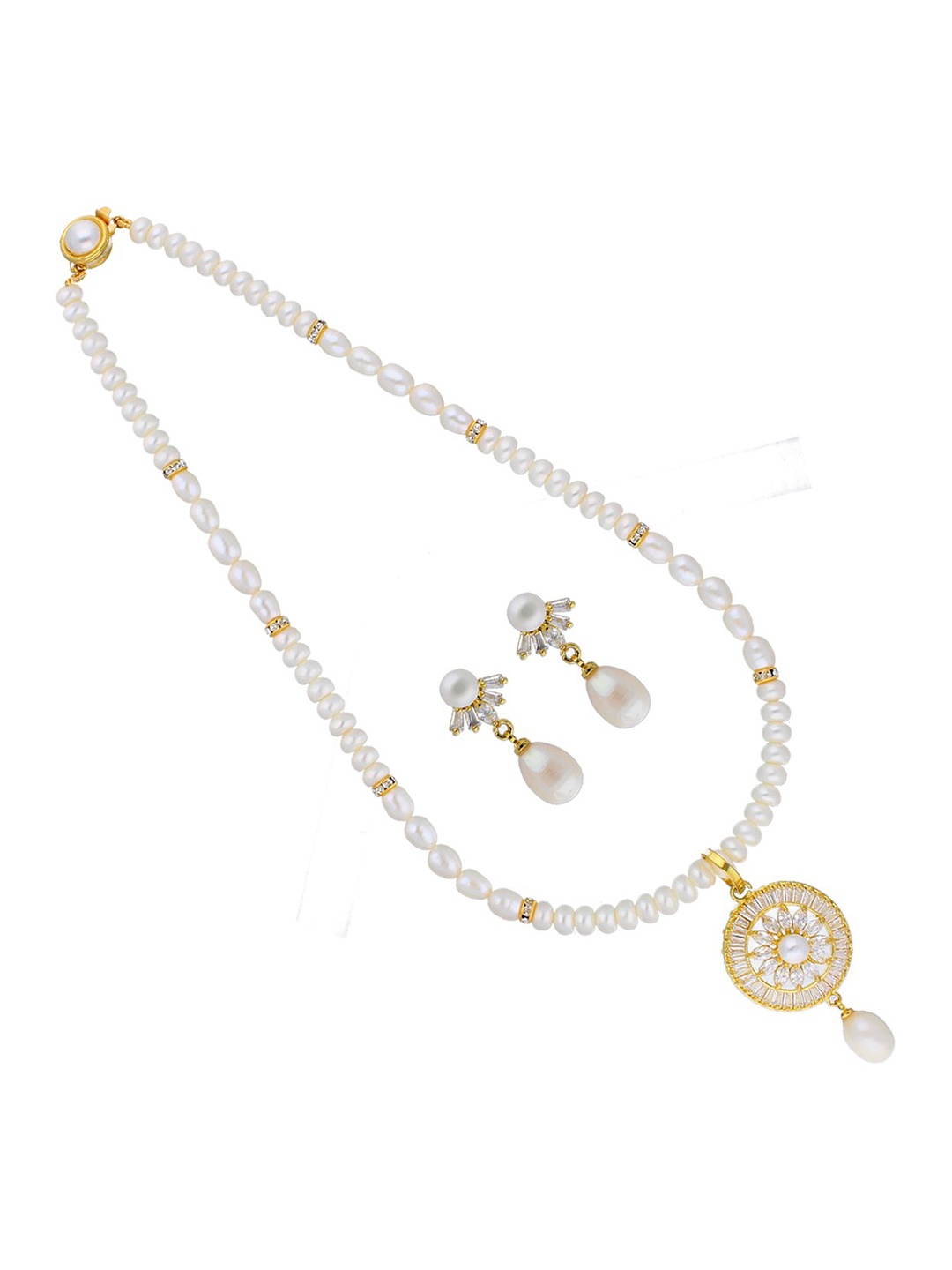 

Sri Jagdamba Pearls Dealer Gold-Plated Pearls-Beaded Jewellery Set