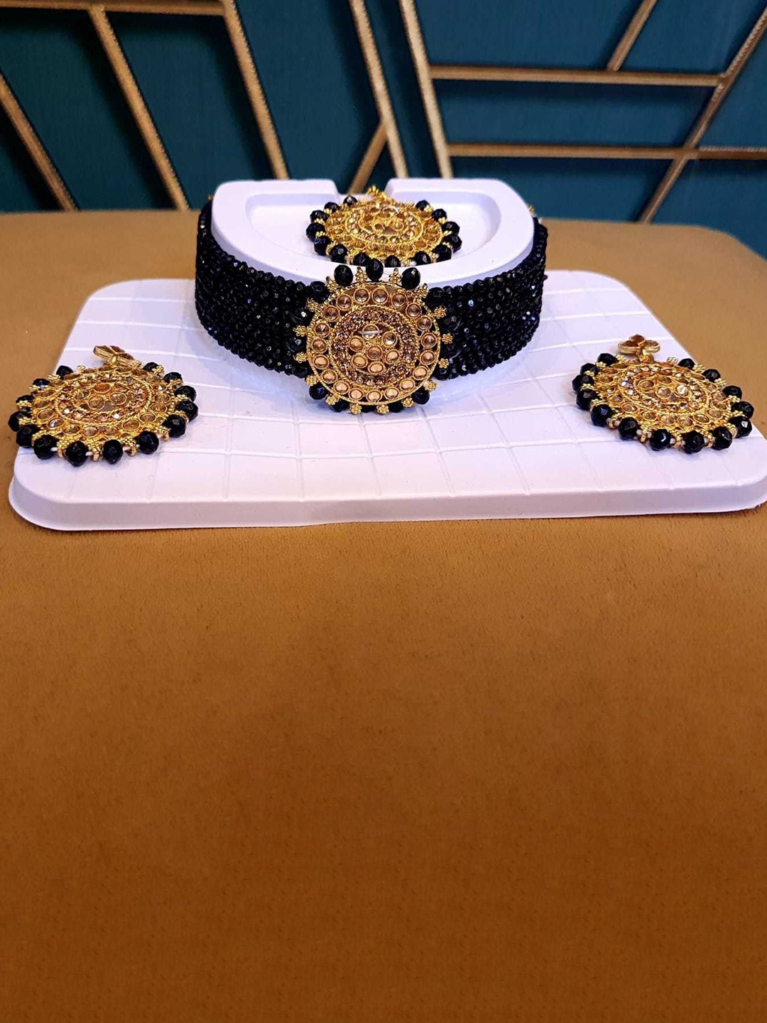 

JMBW INTERNATIONAL Artificial Beads Beaded Jewellery Set, Gold