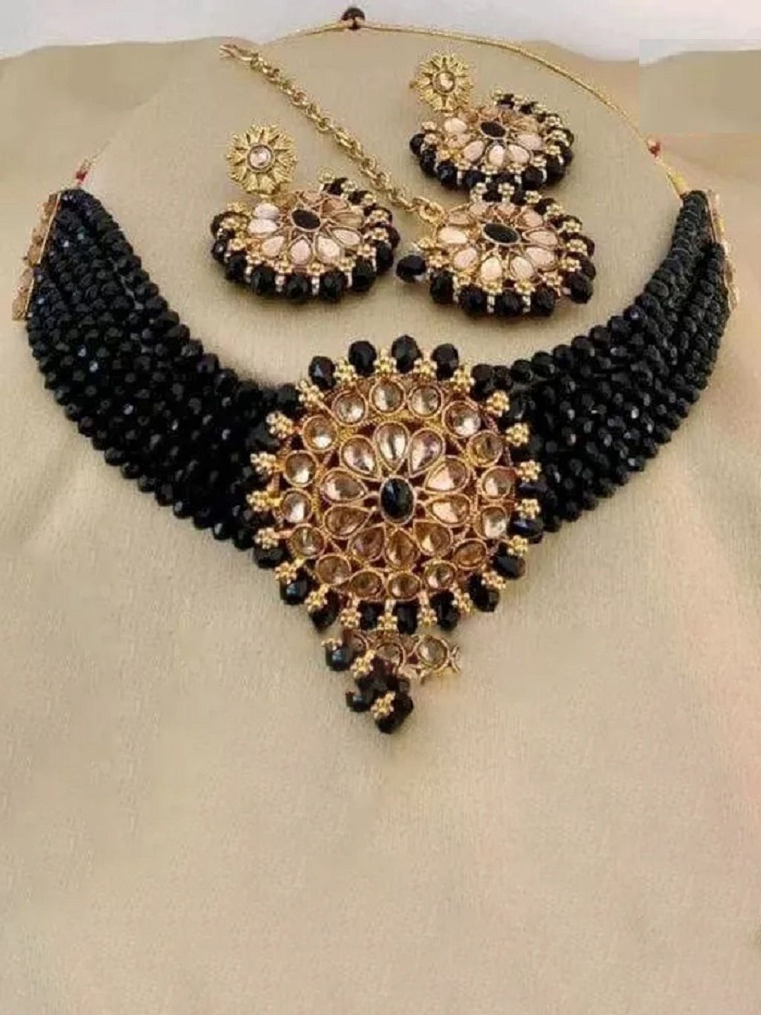 

JMBW INTERNATIONAL Set Of 3 Gold Plated Stone Studded & Beaded Jewellery Set, Black