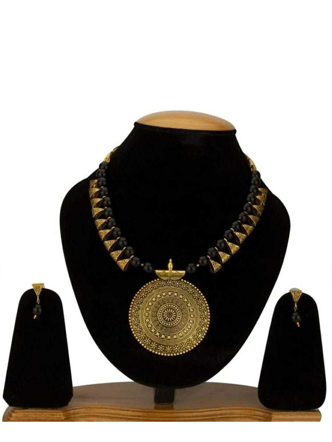 

JMBW INTERNATIONAL Alloy Black Gold Jewellery Set