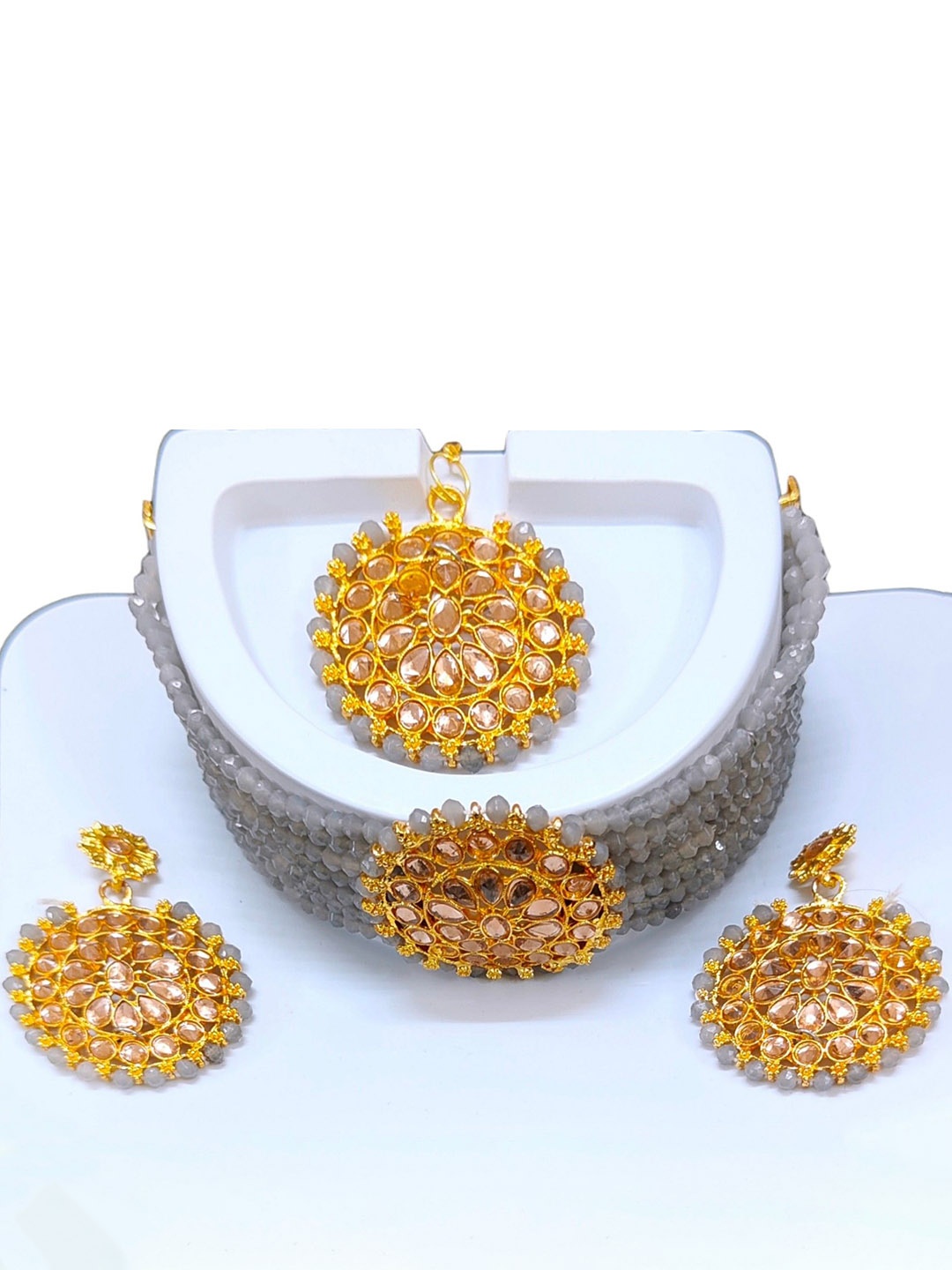 

JMBW INTERNATIONAL Gold-Plated Stone-Studded Beaded Necklace With Earrings & Maang Tikka