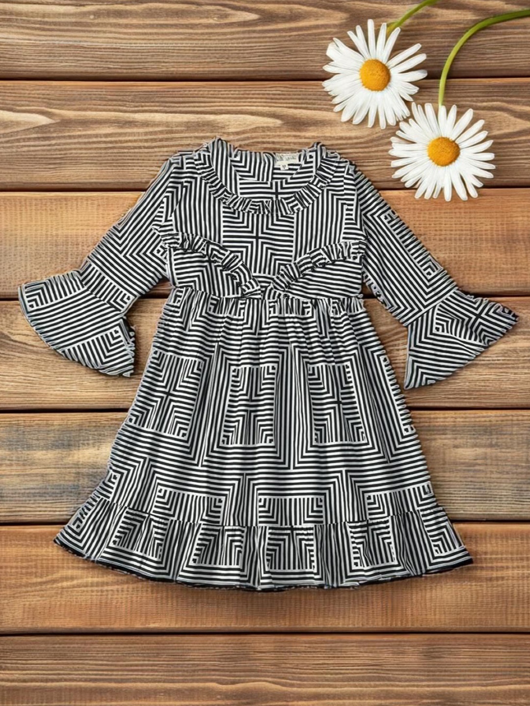 

Bella Moda Girls Striped Bell Sleeve Fit & Flare Dress, Black