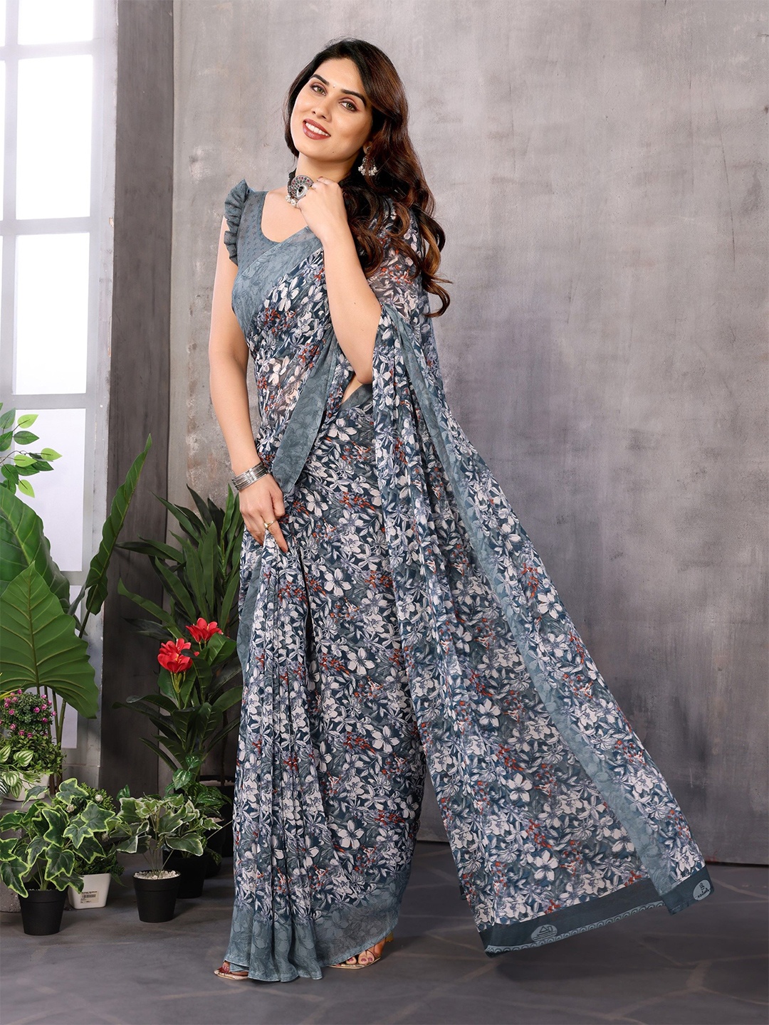 

The Textile Hub Floral Printed Pure Georgette Saree, Grey