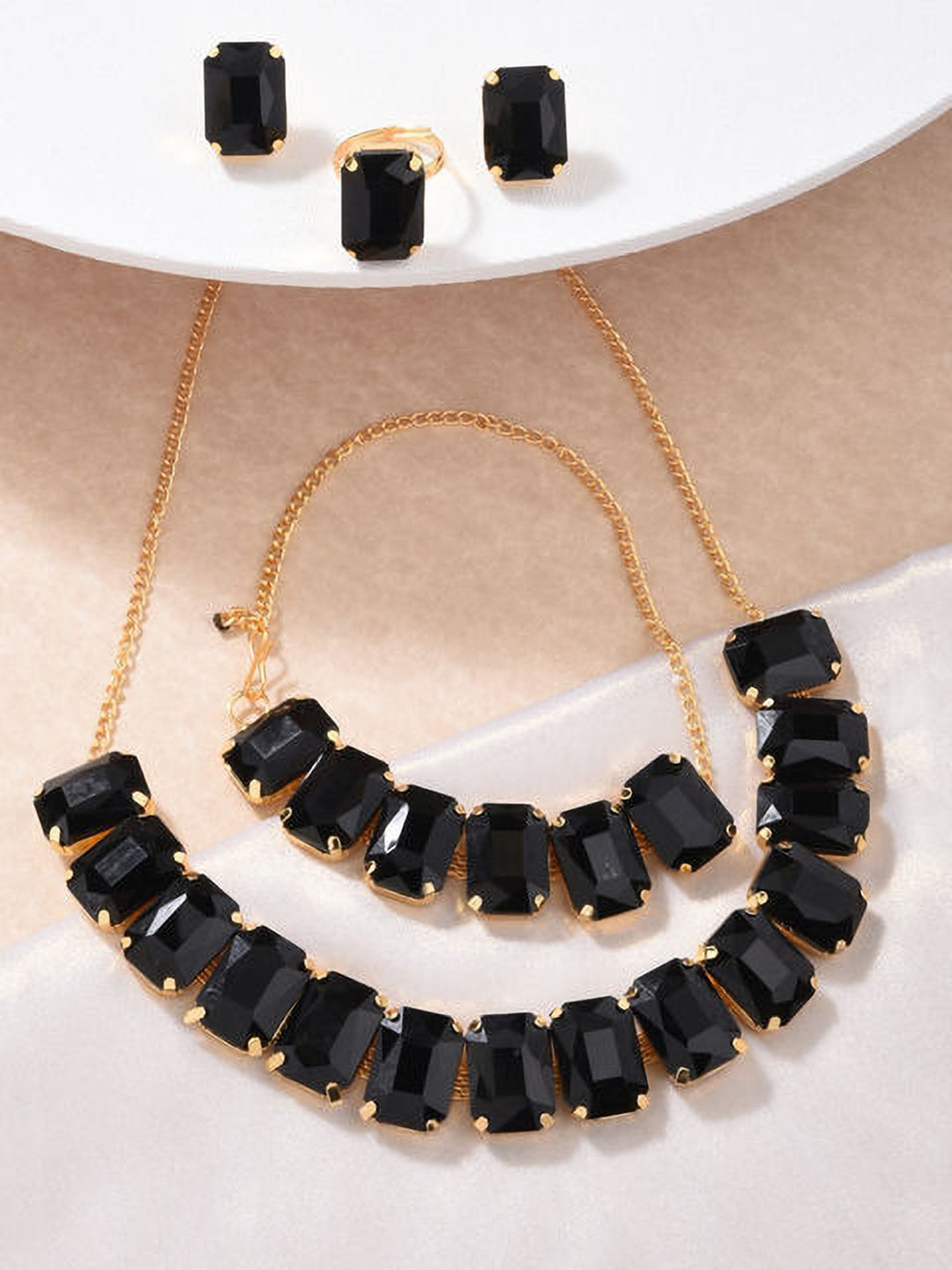 

JMBW INTERNATIONAL Artificial Stones Studded Jewellery Set with Bracelet, Black