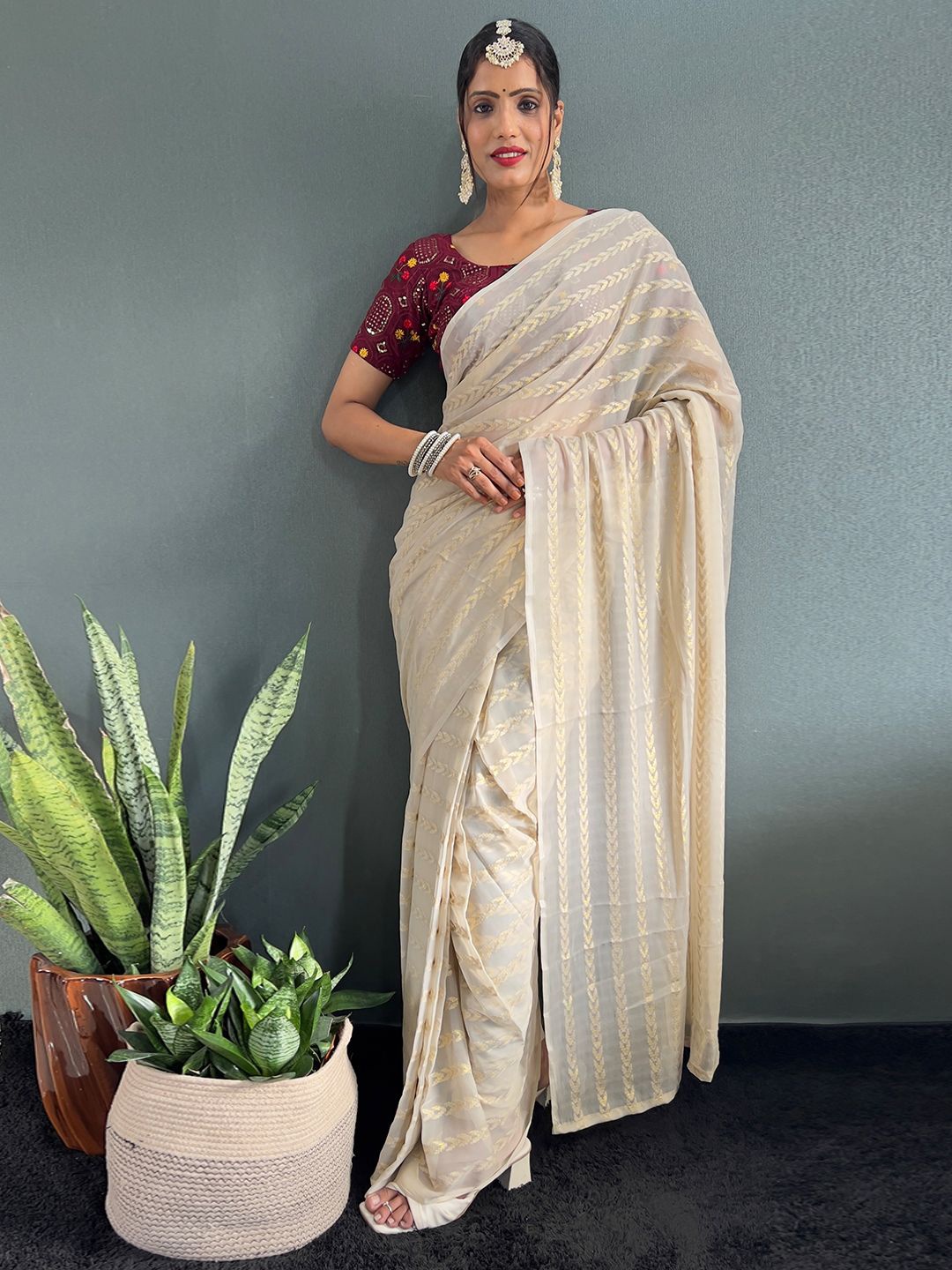 

Mitera Chiffon Striped Woven Design Saree, Beige