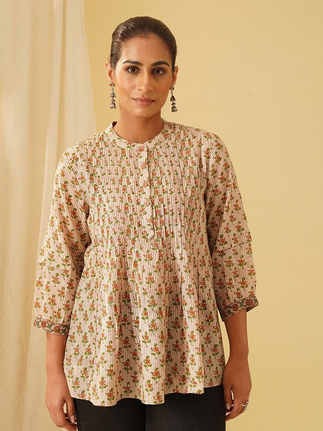 

JAYPORE Women Floral Print Mandarin Collar Top, Beige
