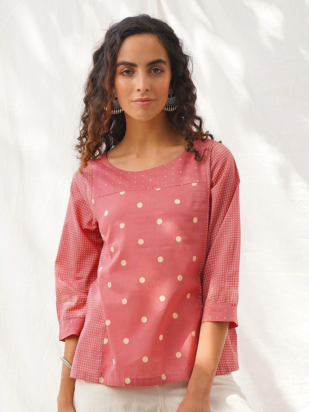 

JAYPORE Women Conversational Printed Cotton Top, Coral