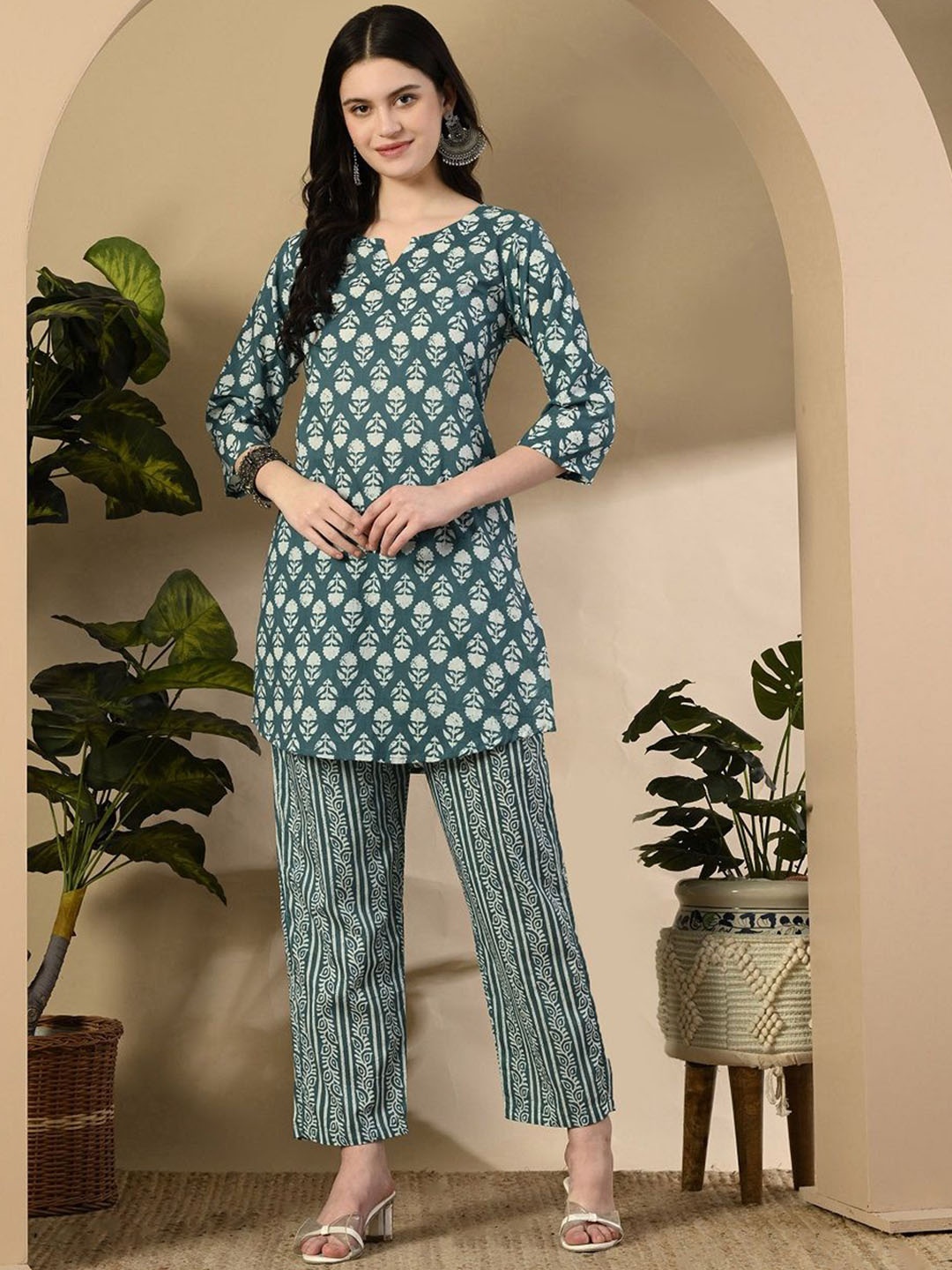 

KEOSA Notch Neck Floral Printed Pure Cotton Tunic With Trouser, Teal