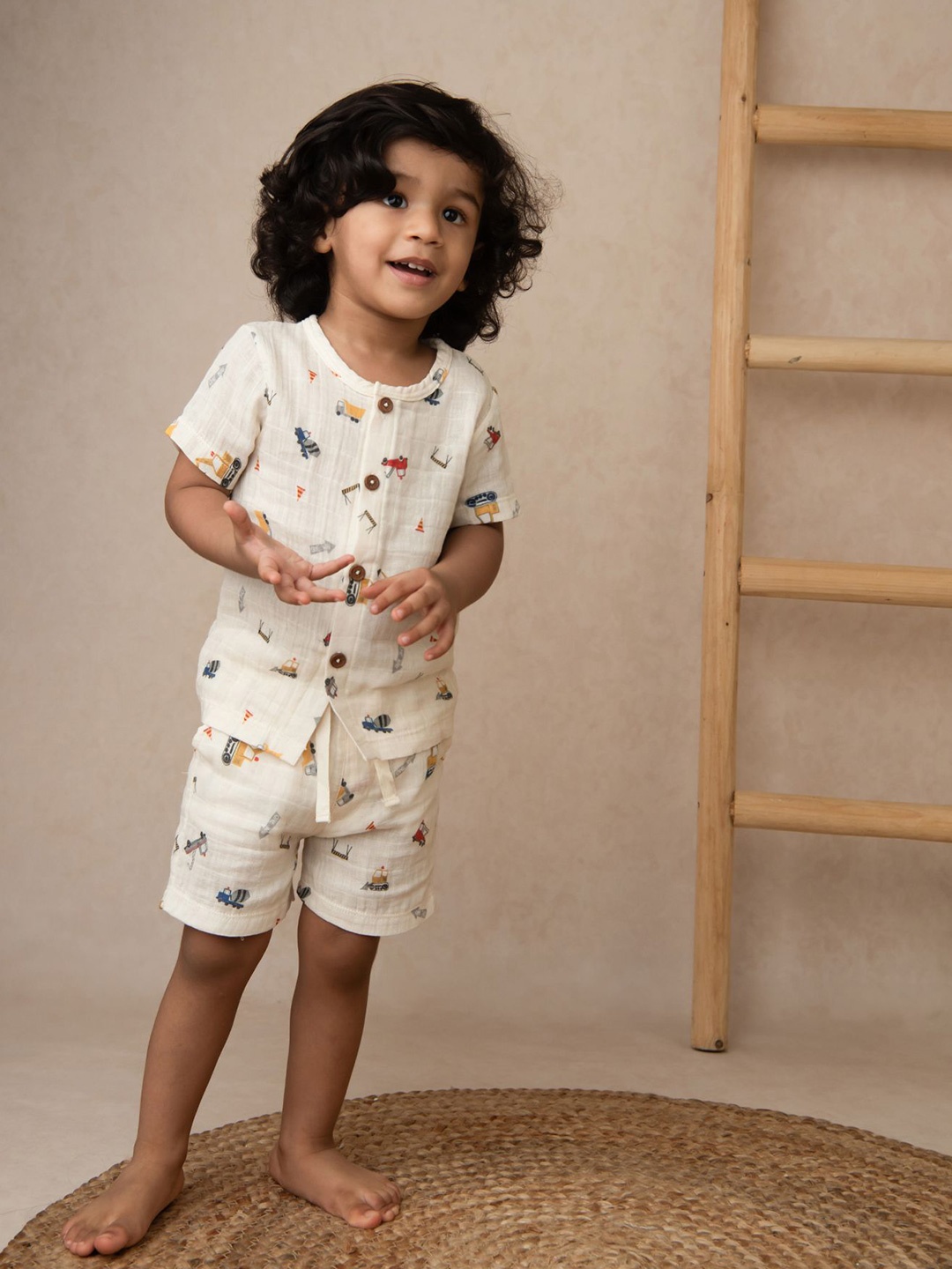 

COT & CANDY Unisex Kids Printed Organic Cotton Jhabla With Shorts, Off white