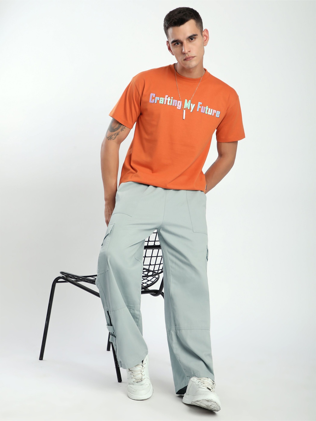 

Beyoung Men Zippered Cargo Pants, Grey