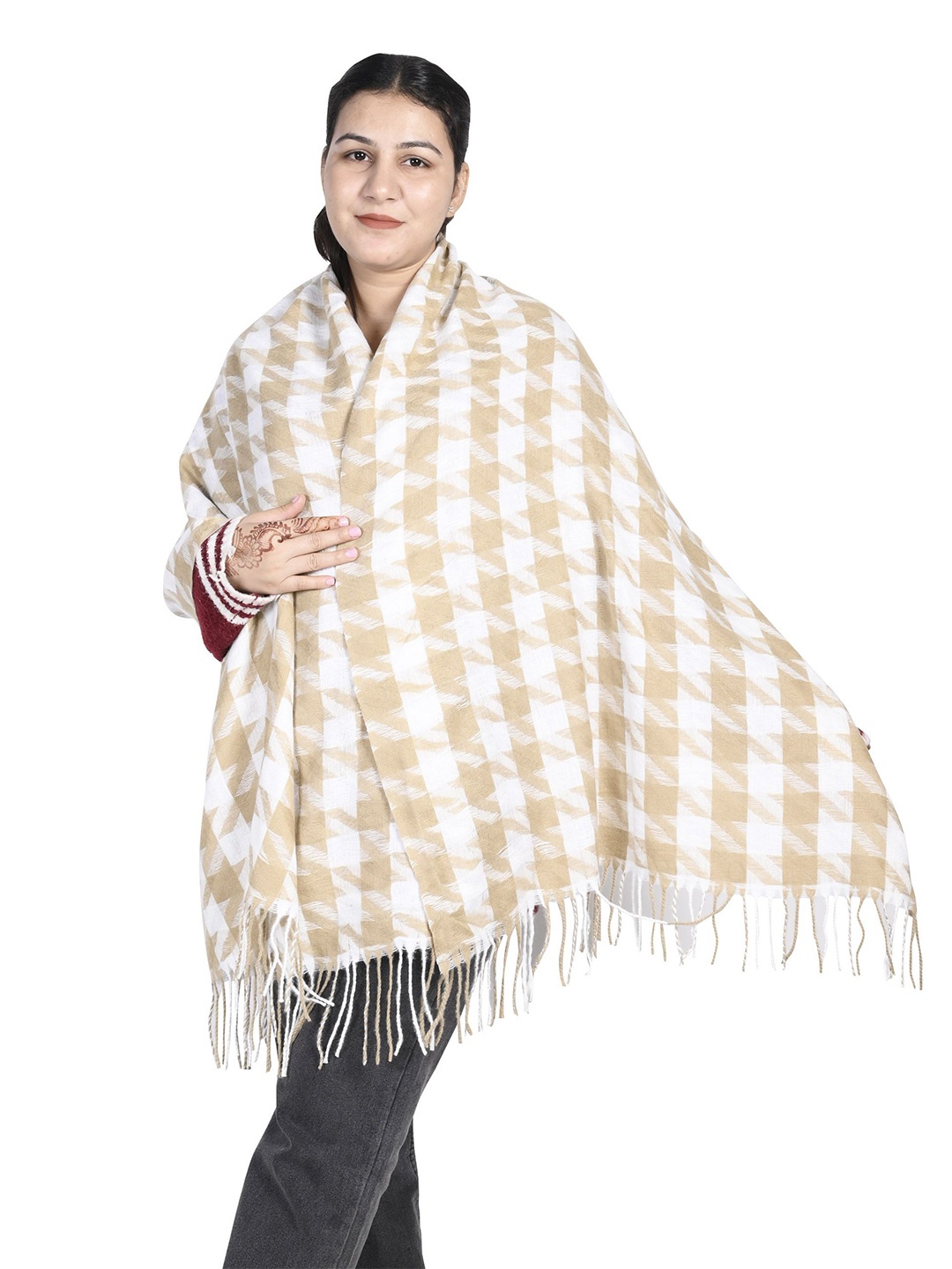 

Calvadoss Women Checked Stole, Beige