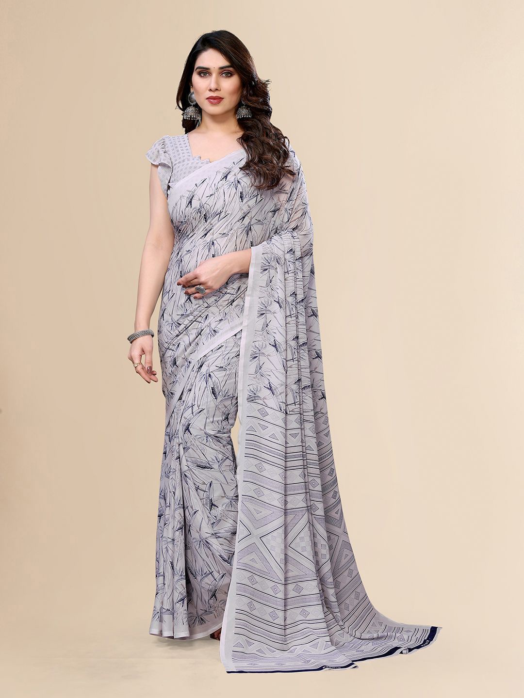 

Moda Rapido Geometric Printed Saree with Unstitched Blouse Piece, Grey