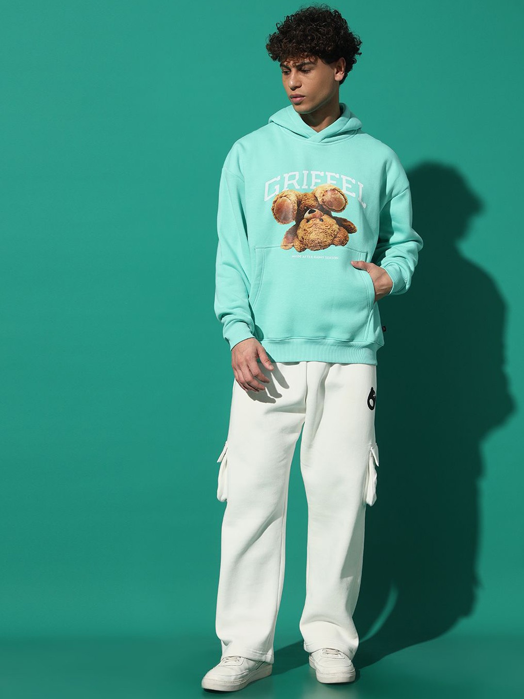 

GRIFFEL Men Printed Sweatshirt With Track Pant, Sea green