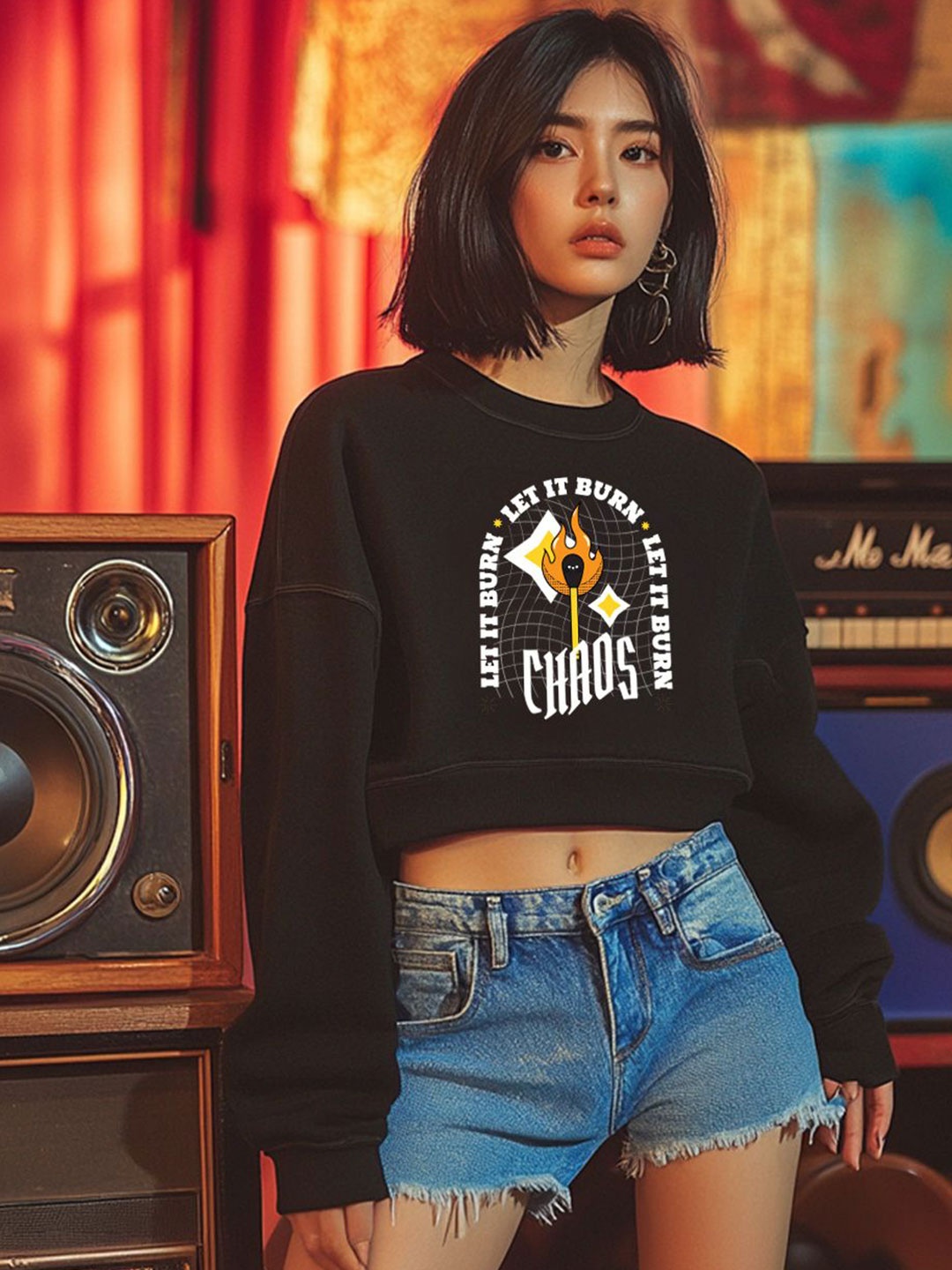 

JUNEBERRY Women Printed Cropped Hooded Sweatshirt, Black