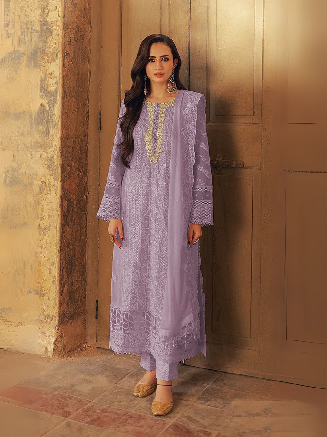 

ODETTE Floral Embroidered Georgette Semi-Stitched Dress Material, Purple