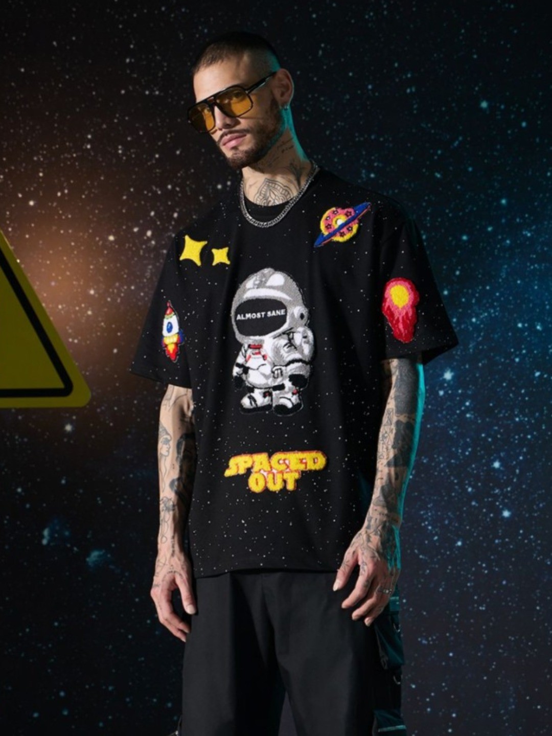 

ALMOST SANE Unisex Printed Polo Collar Applique T-shirt, Black