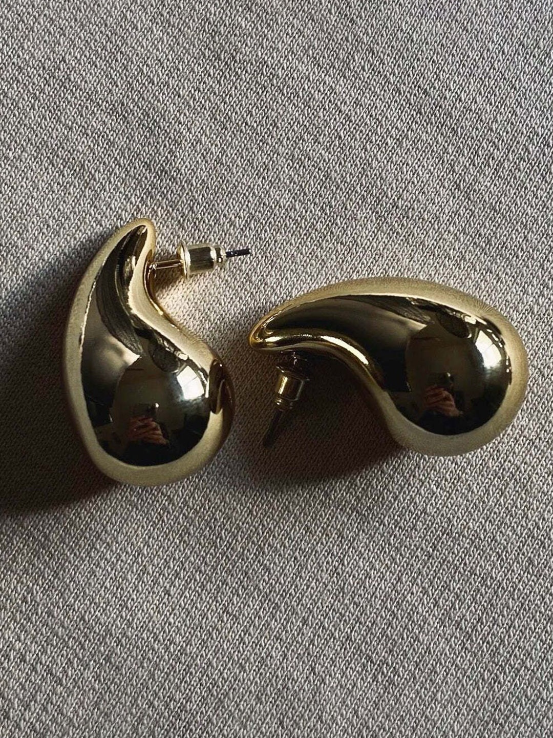 

Palli Creation Gold-Plated Teardrop Shaped Studs