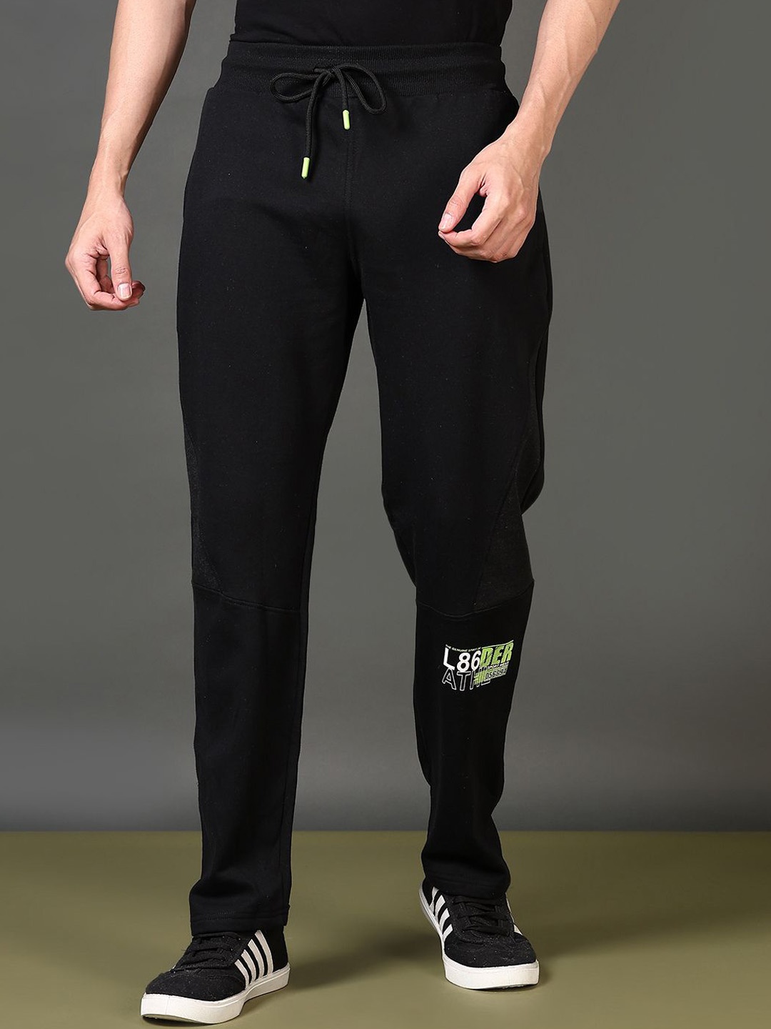 

V-Mart Men Cotton Regular Fit Mid-Rise Track Pants, Black