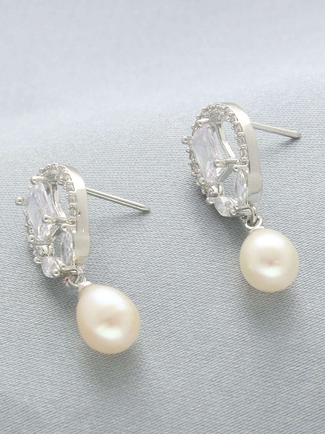 

Sri Jagdamba Pearls Dealer Silver-Plated Contemporary Pearl Antique Drop Earrings, White