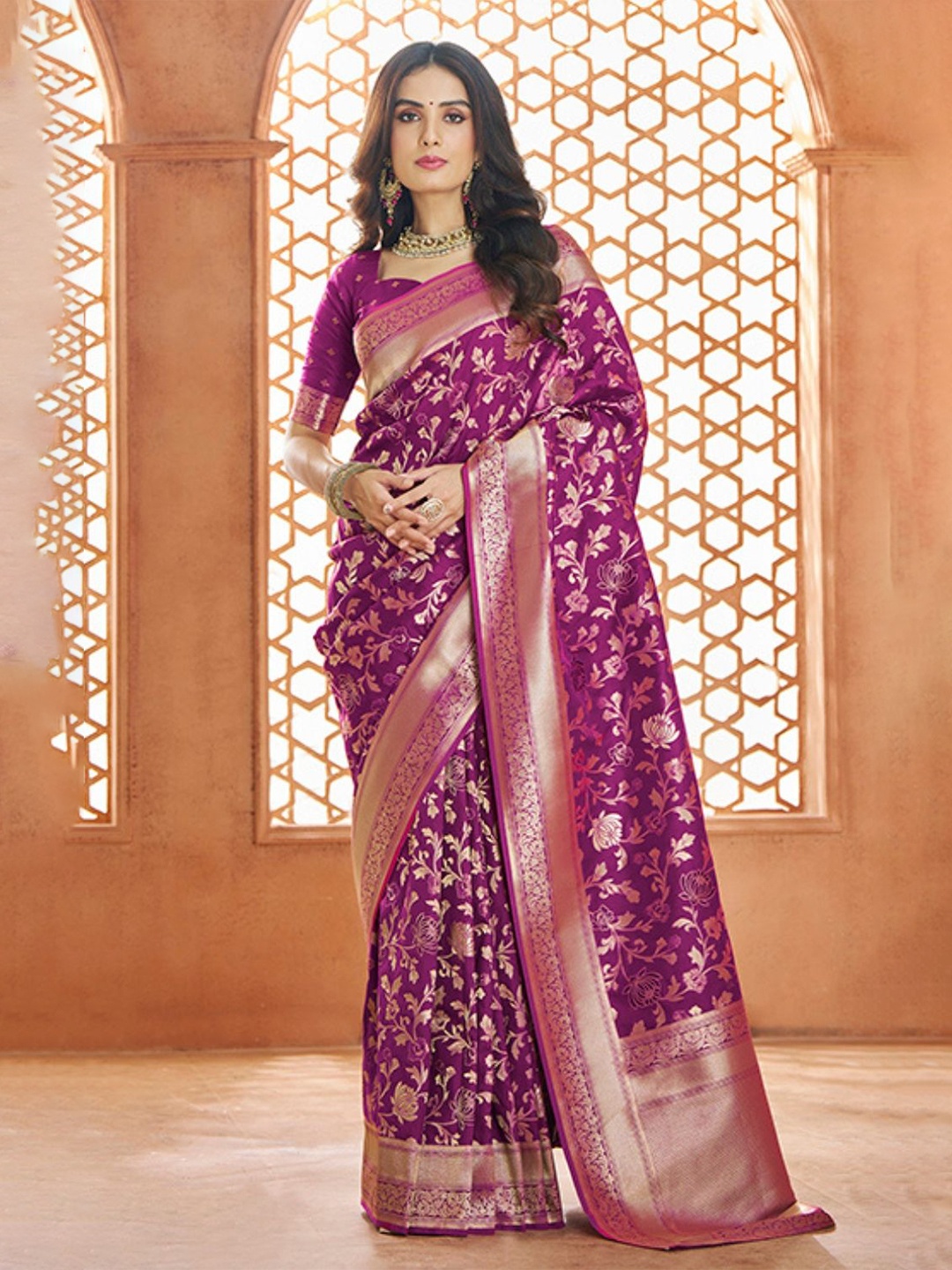

DEVATITHI Wine Pure Soft Banarasi Silk Saree, Purple