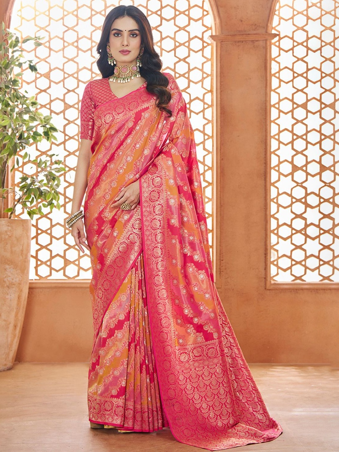 

DEVATITHI Ethnic Motifs Woven Design Banarasi Saree, Orange