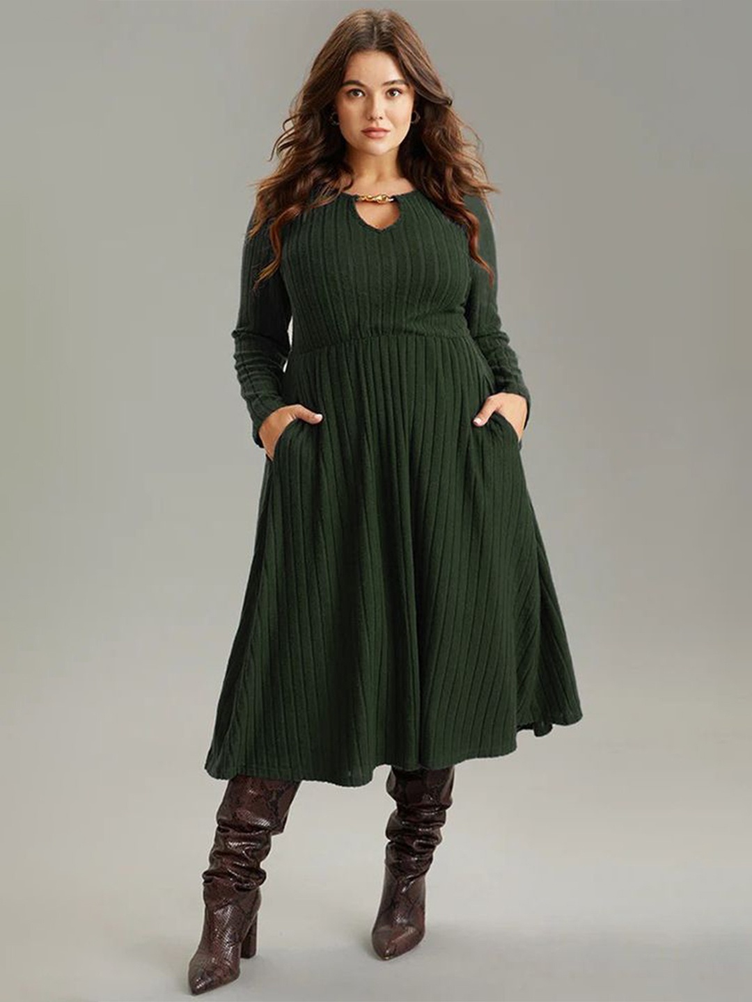 

LULU & SKY Women Striped Keyhole Neck Fit & Flare Midi Dress, Green