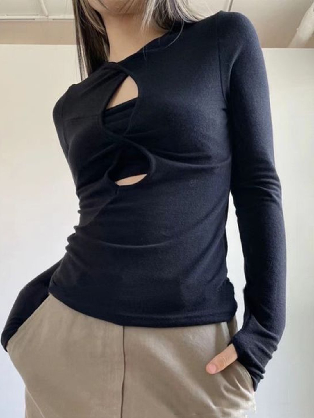 

LULU & SKY Cut-out Detailed Top, Black