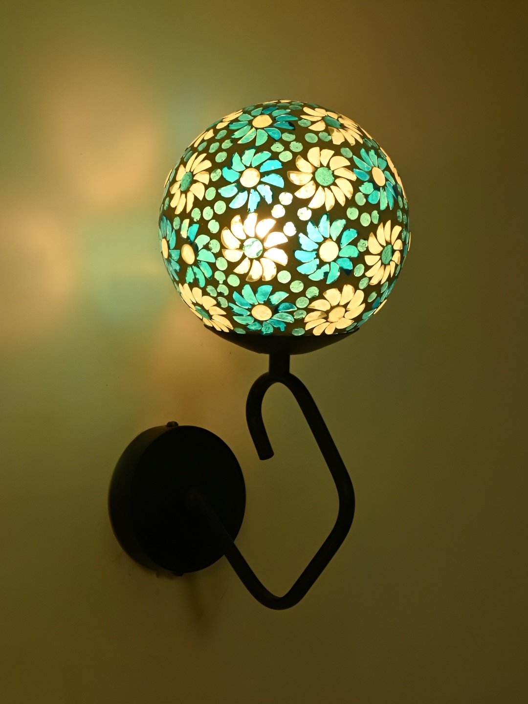 

Afast Blue & White Printed Metal Spherical Shaped Wall Lamp