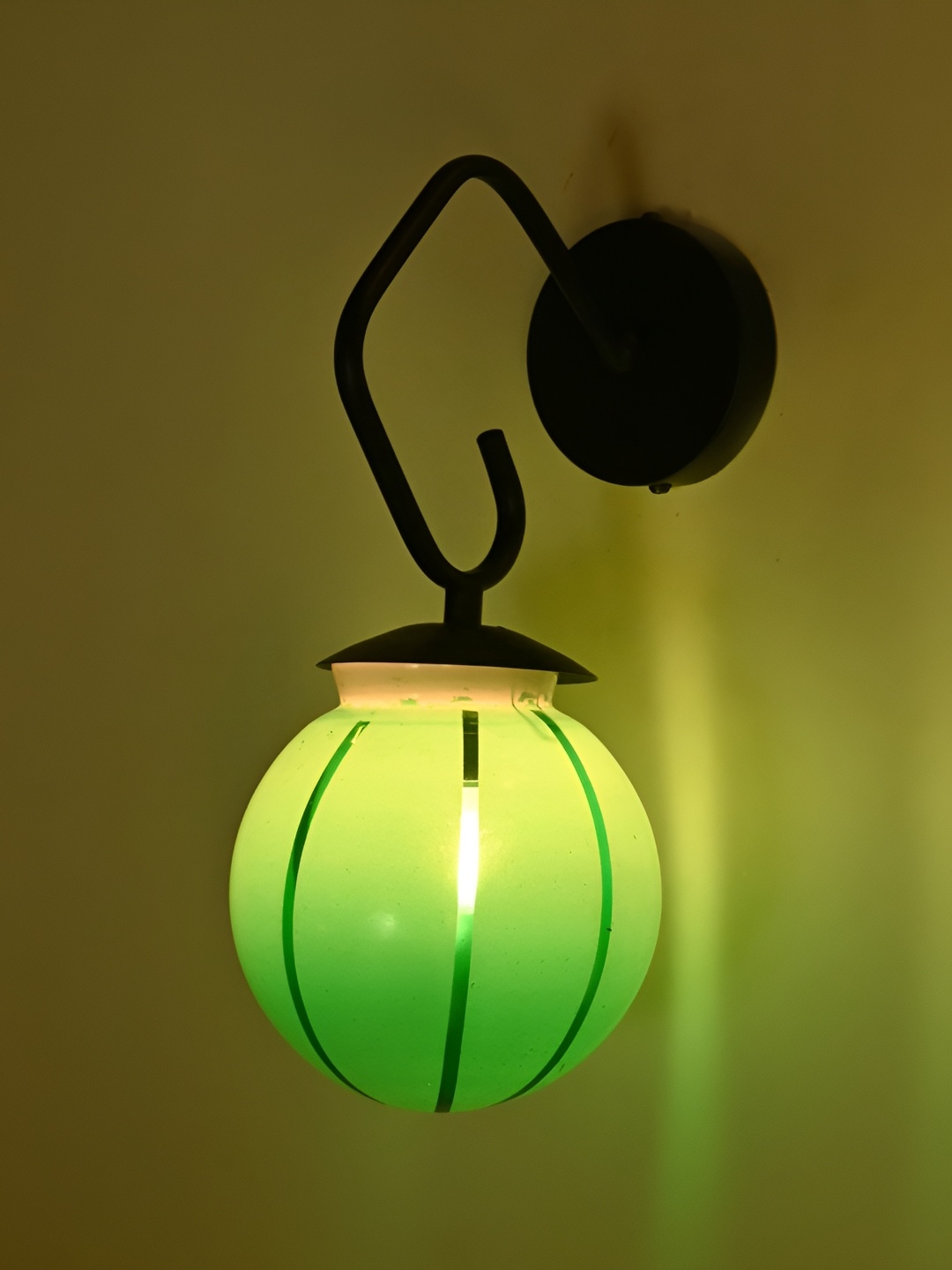 

Afast Green & Black Striped Metal Spherical Shaped Wall Lamp