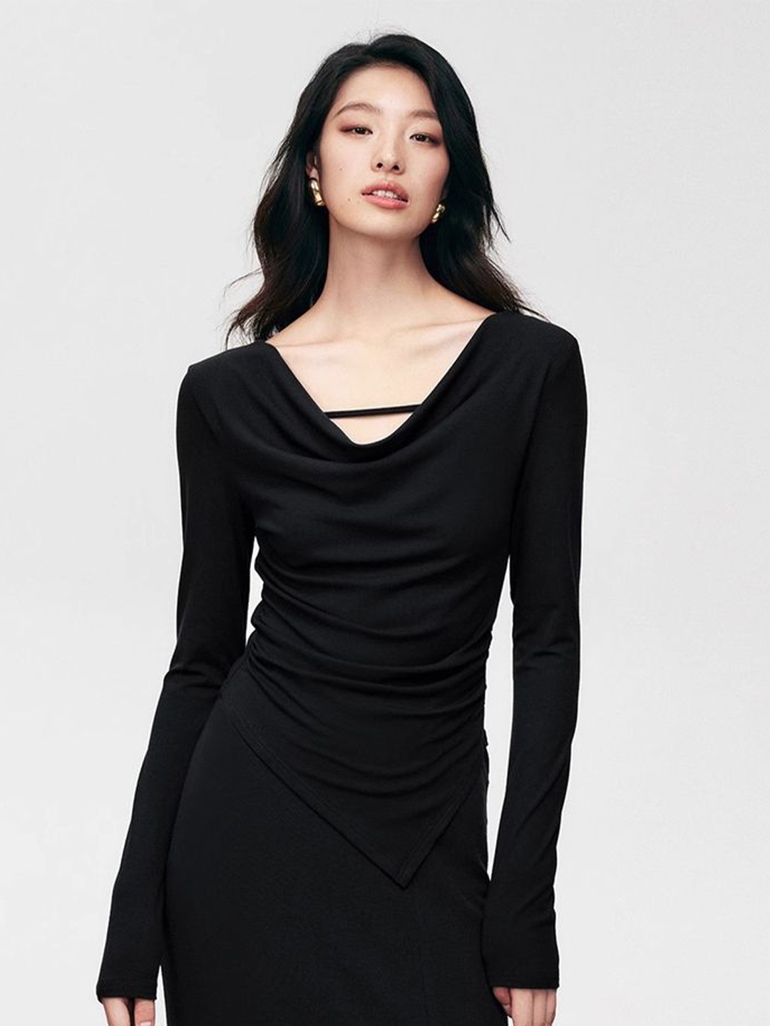 

LULU & SKY Women Long Sleeves Fitted Top, Black