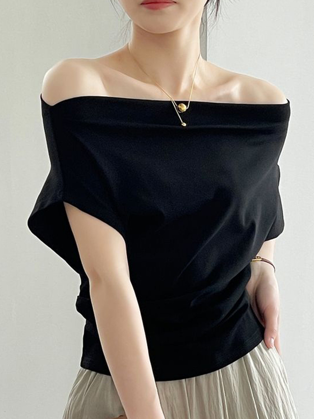 

LULU & SKY Women Off-Shoulder Relaxed Fit Boxy Top, Black