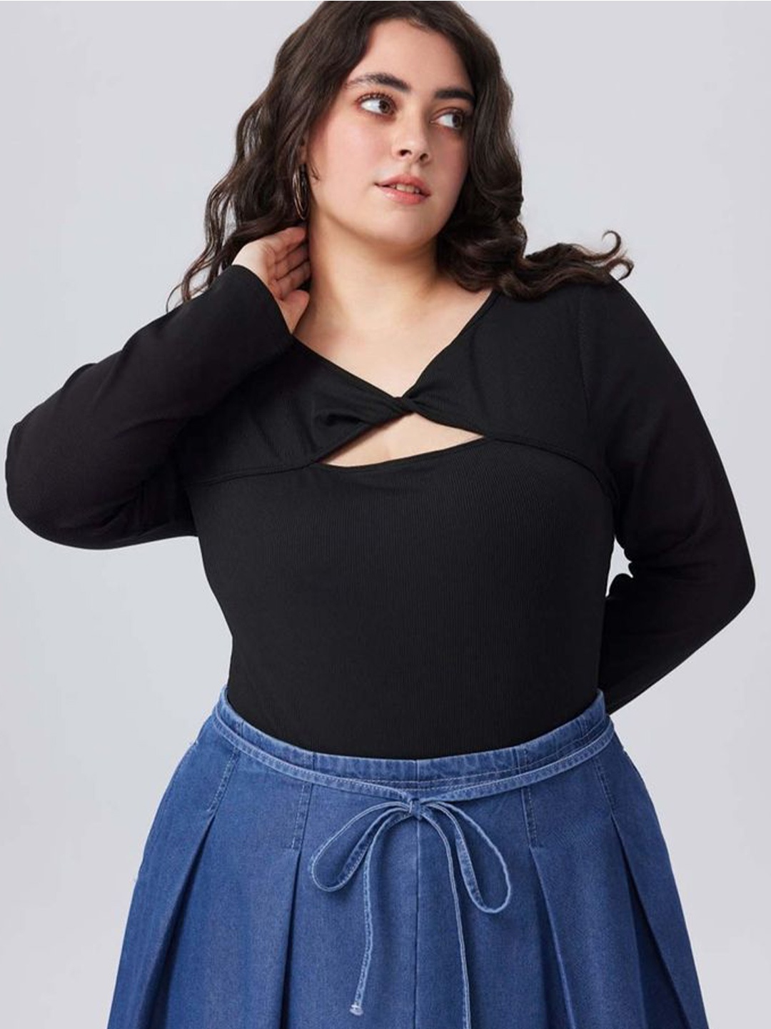 

LULU & SKY Women Plus Size Keyhole Neck Fitted Top, Black
