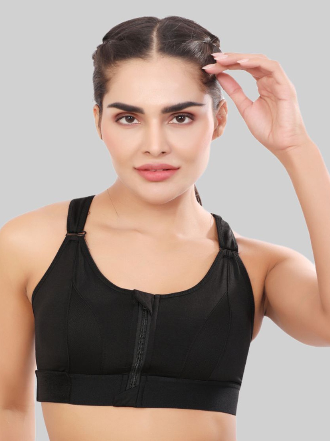 

Bella Voste Full Coverage Lightly Padded Anti Odour Sports Bra, Black