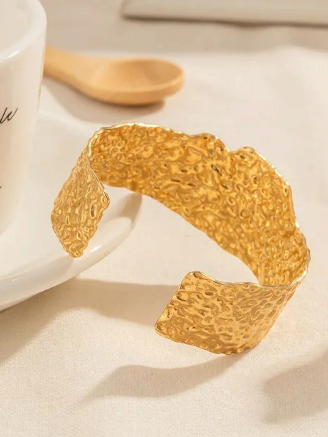 

JEWILLEY Gold-Plated Stainless Steel Cuff Bracelet